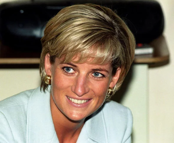 Há 27 anos, no dia 31/8/1997, a Princesa Diana morreu num acidente de carro, causando comoção mundial. Ela tinha 36 anos 