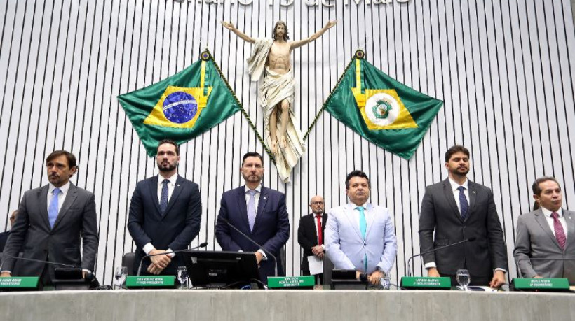 Foram escolhidos, além dos membros das comissões, os presidentes e vices de cada uma delas