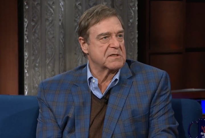 O ator chegou a ser hospitalizado, mas a previsão era de que ele pudesse retornar às filmagens na semana seguinte.