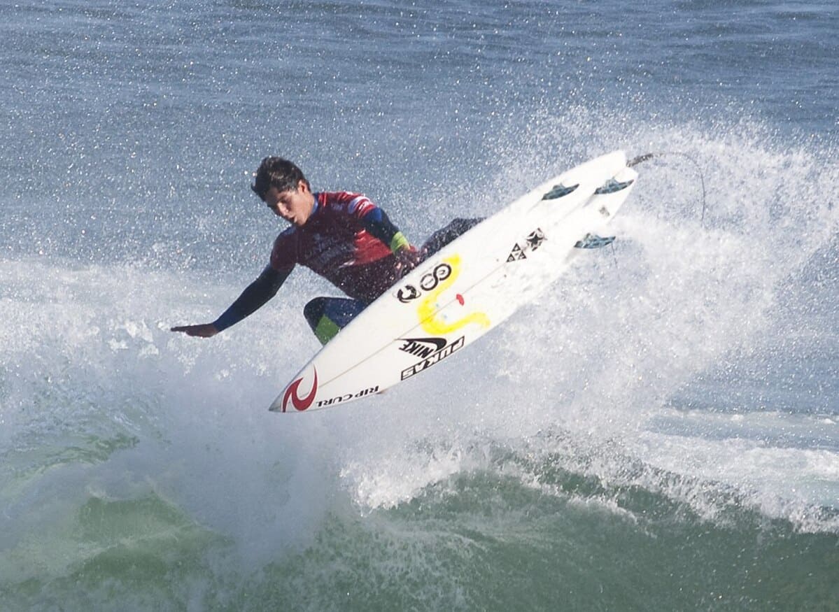 Reconhecer e admitir para mim mesmo que não estou bem vem sendo um processo muito difícil... Me questionei muito nos últimos tempos se deveria tornar isso público ou manter de forma privada, comentou. 