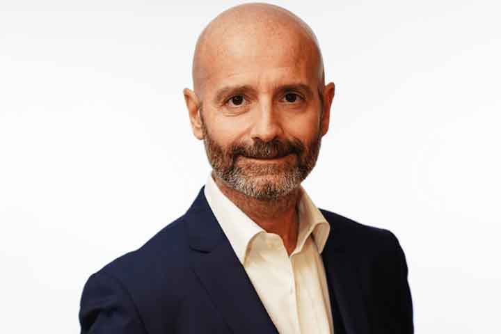 “Querida Margherita, peço desculpas pelo atraso, mas estive muito ocupado com viagens a trabalho. Quero agradecer por ser tão fã da nossa massa. Muito obrigado também pela excelente ideia que você nos enviou. Inventar novos formatos de massa não é fácil, mas tenho certeza de que as suas ‘tampas’ seriam deliciosas, respondeu Di Tondo.