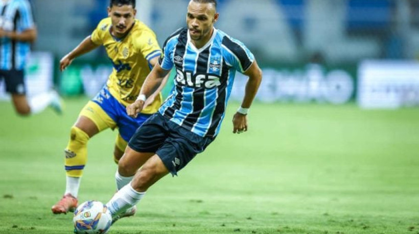 Atacante marcou pelo Imortal no duelo com o Athletic e deixou o campo ainda na primeira etapa. Esteves e João Pedro também preocupam