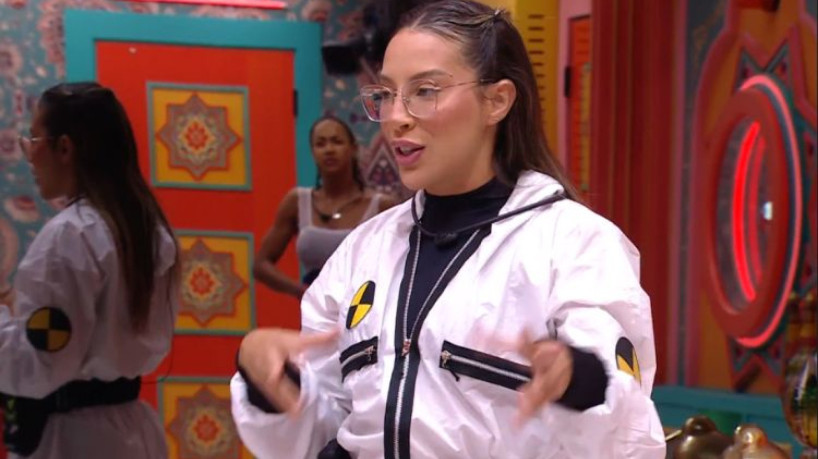 Renata conta aos brothers o que descobriu na dinâmica 