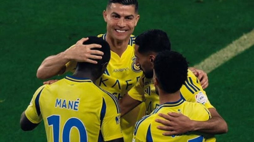 Português abre o placar da vitória por 3 a 1 sobre o Al Kholood nesta sexta-feira (14); equipe vinha de uma derrota e um empate no campeonato