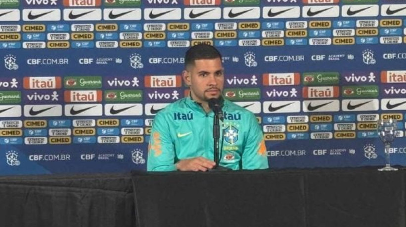 Volante pediu foco jogo a jogo para o Brasil, lamentou ausência de Neymar, mas vê elenco muito forte para as Eliminatórias