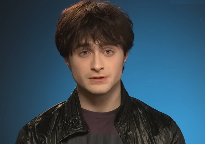 O ator Daniel Radcliffe (“Harry Potter”) estará no elenco da nova série de comédia da NBC. De acordo com o site “Deadline”, a produção foi criada por Tina Fey e Robert Carlock, com roteiro de Sam Means, e ainda não tem um título definido. A direção do episódio piloto será de Rhys Thomas. 
