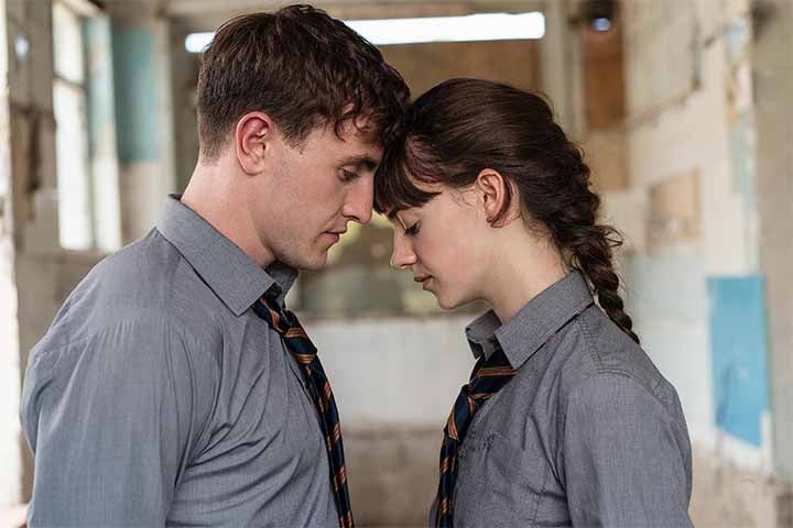 Ele já havia ganhado destaque internacional ao protagonizar a minissérie Normal People (2020), papel que lhe rendeu o BAFTA de Melhor Ator em Televisão, além de indicações ao Emmy e Critics' Choice. Em 2023, foi indicado ao Oscar de Melhor Ator por sua atuação em Aftersun.