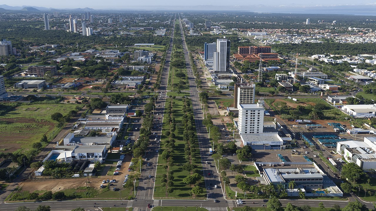 Palmas- Quem nasce na capital de Tocantins é Palmasense. A cidade, fundada em 05/10/1988, tem cerca de 302 mil habitantes.