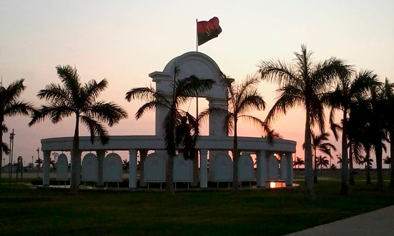 Angola - Foi dominado por Portugal até 1970, quando conquistou a independência.  Na foto, o Memorial Agostinho Neto, político fundamental na libertação e primeiro presidente do país. 