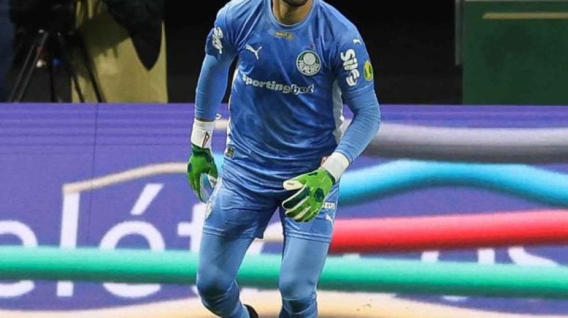 Pelo Alviverde, o goleiro venceu somente duas de 10 disputas que foram para as penalidades máximas 