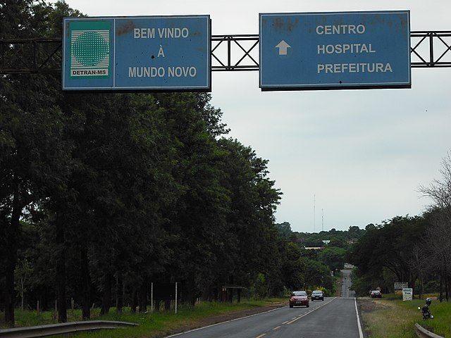 Mundo Novo (Brasil) / Salto del Guairá (Paraguai)
São conectadas pela Ponte Ayrton Senna, facilitando o fluxo de mercadorias e turismo.