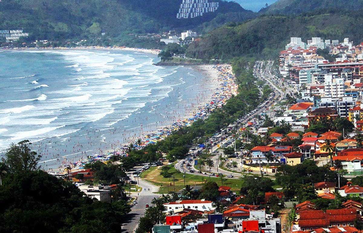Ubatuba (SP) – Cercada por serras e pelo oceano, essa cidade do litoral paulista recebe muitas chuvas ao longo do ano. A umidade favorece a natureza, mas deslizamentos de terra são um problema.