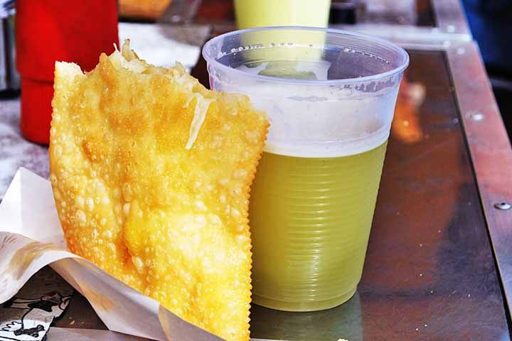 Por fim, em diversas feiras pelo Brasil, a Cana-de-áçucar se transformou em uma bebida bastante consumida (caldo de cana), sobretudo ao lado de um saboroso pastel.