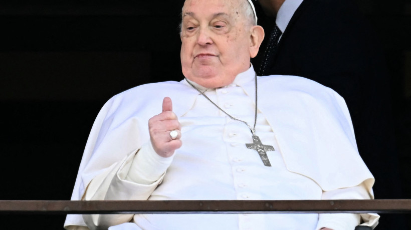 Jorge Bergoglio retomou "muito gradualmente" algumas reuniões, afirmou o Vaticano