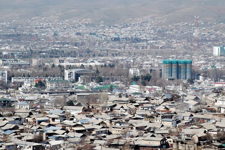 6º) Tajiquistão (Ásia Central) - Nível de PM2.5: 46,3 | População: 10,4 milhões de pessoas | Capital: Dushanbe.