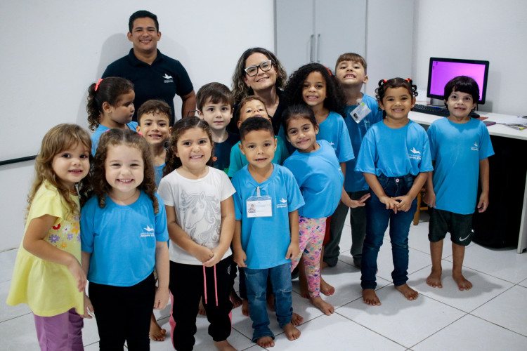 FORTALEZA, CEARÁ, BRASIL, 24-03-2025: A história do Instituto de Música do Jacques Klein com a metodologia Suzuki é aplicada no ensino musical de crianças e adolescente no bairro Passaré. (Foto: Samuel Setubal/ O Povo)