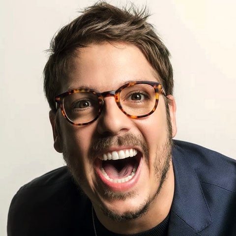 Fábio Porchat - O ator e apresentador carioca Já disse que gosta de ler sobre religião, considerando que as histórias são lendas, mas não acredita em Deus e desaprova o envolvimento de religião com política. 