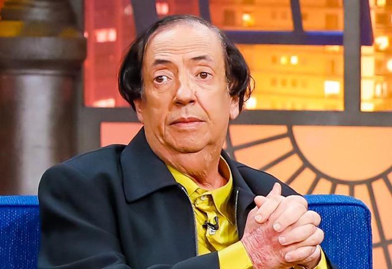 Scalco contou que o ator sofreu duas ações de despejo e teve ajuda das influenciadoras Deolane Bezerra e Martina Oliveira. No entanto, ainda assim ele precisou deixar o apartamento em que morava. 
