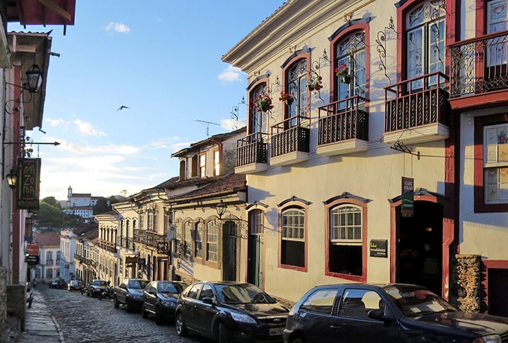 Conde de Bobadela era o nome de nobre de Gomes Freire de Andrade (1685 - 1763). Ele foi governador geral do Rio de Janeiro de 1733 até a sua morte. O título de nobreza, porém, só foi dado em 1758. Depois, houve outros Condes de Bobadela, mas Gomes Freire é quem mais ficou famoso. 