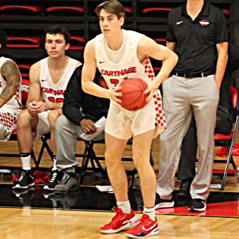 Ele argumentou que matou a mãe para poupá-la do sofrimento de vê-lo cometer violência. Argumento que, segundo Donelly, não pode ser aceito. 