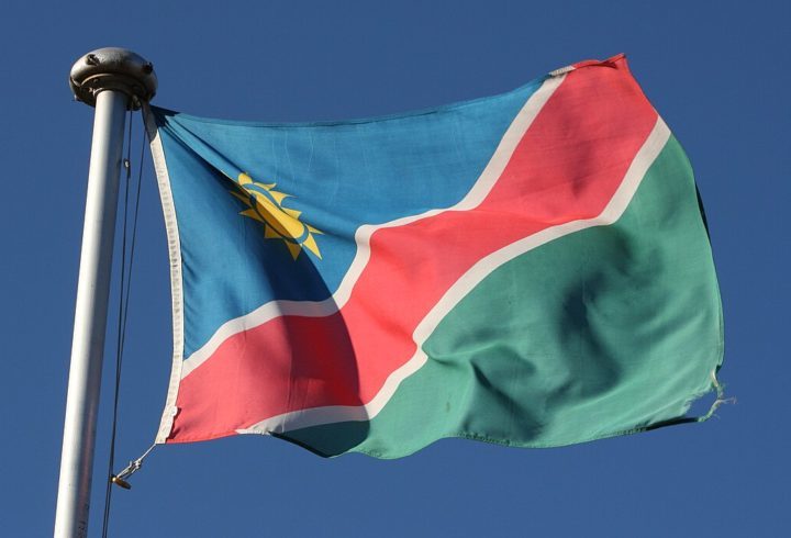 A história da Namíbia é marcada pela colonização e pela luta pela independência. Inicialmente habitada por vários grupos étnicos, incluindo os san, os himba e os herero.