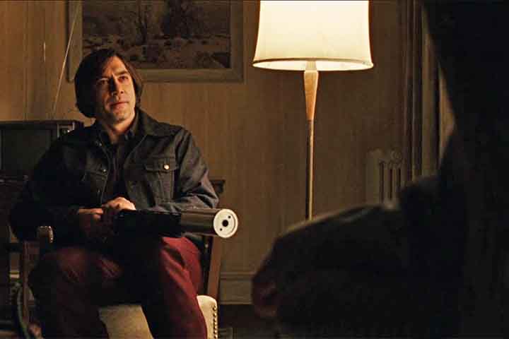 “Onde os Fracos Não Têm Vez” (2007) - Escrito e dirigido pelos irmãos Joel e Etah Coen, conquistou quatro estatuetas do Oscar, incluindo a de Melhor Ator Coadjuvante para o espanhol Javier Bardem. 

