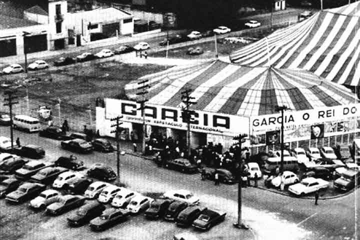 Quase todas as civilizações antigas já praticavam algum tipo de arte circense há pelo menos mil anos. No entanto, o circo como se conhece hoje só começou a tomar forma durante o Império Romano.