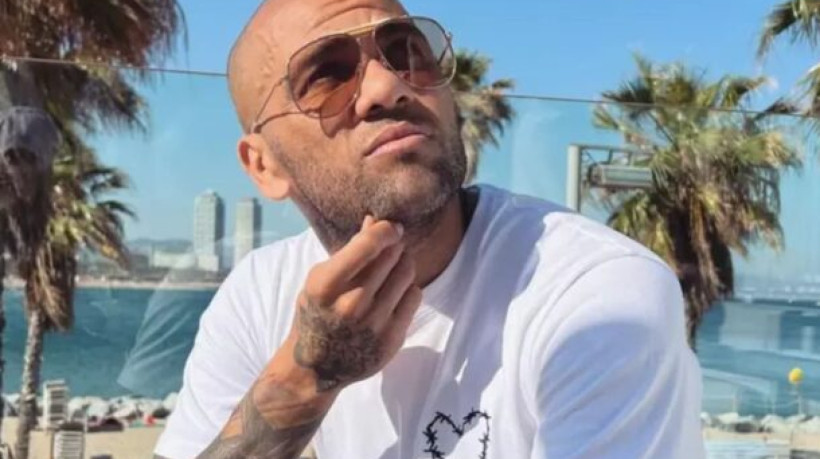 Ex-jogador pode recorrer ao Ministério Público por perdas e danos pelos dias em que ficou na prisão preventiva. Foram 14 meses