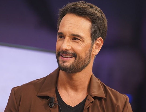 O brasileiro Rodrigo Santoro, que há anos desenvolve uma sólida carreira internacional, teve participação como Randy Emmers. 