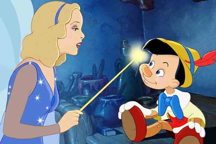 No desenho da Disney, Pinóquio se transforma em um menino de verdade após uma fada azul atender o desejo de Geppetto. 
