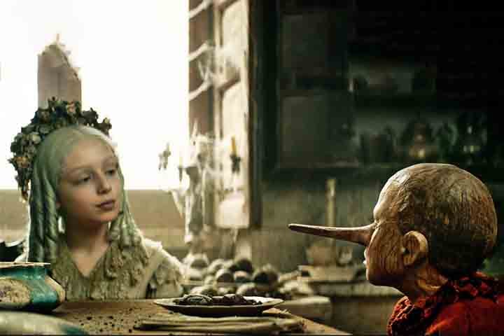 “Collodi conseguiu criar uma história para crianças que também expressa algo profundo sobre a sociedade, sobra a dificuldade de tornar-se adulto. Ele criou Pinóquio, cuja humanidade é excepcional”, disse Vezzani. 
