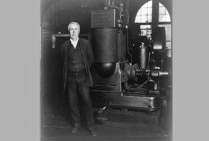Conhecido como O Feiticeiro de Menlo Park (The Wizard of Menlo Park), ele foi um dos primeiros a aplicar os princípios da produção maciça ao processo da invenção. Em vida, recebeu em torno de 2332 patentes e tornou-se uma das grandes figuras dos séculos XIX e XX.
