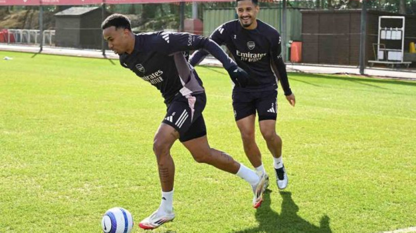 Equipes se enfrentam em clássico londrino válido pela 30ª rodada da Premier League 2024/25