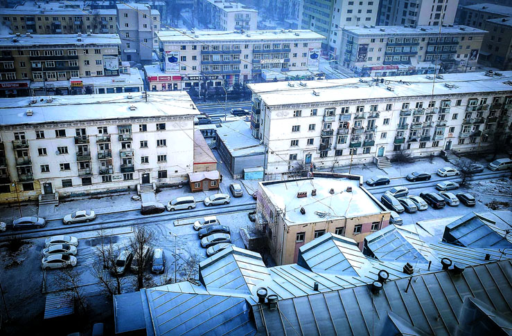 Ulan Bator (Mongólia) - A capital e maior cidade da Mongólia fica a 1.350m de altitude, numa área de 47 mil km². Tem 1,3 milhão de habitantes. 