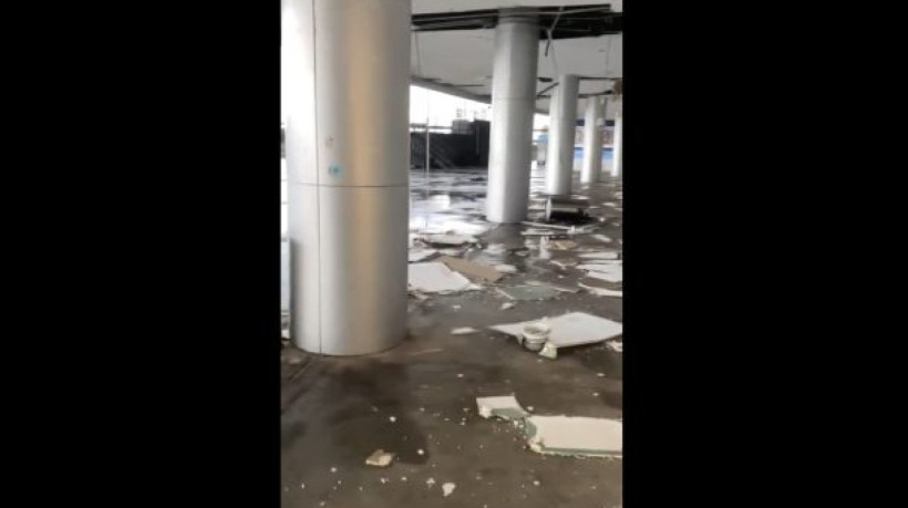 Grêmio e Inter ainda calculam os prejuízos. Estrutura de gesso próximo a um dos portões da Arena cedeu e CT do Colorado sofreu alguns danos
