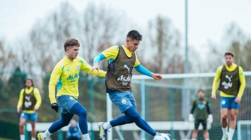 Equipes se enfrentam em partida válida pela 30ª rodada da Premier League 2024/25
