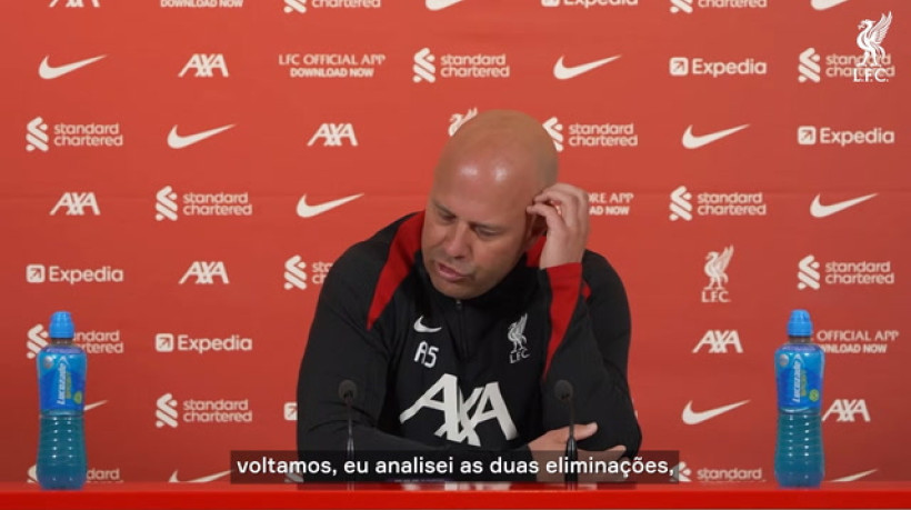 Slot reflete sobre eliminações recentes do Liverpool