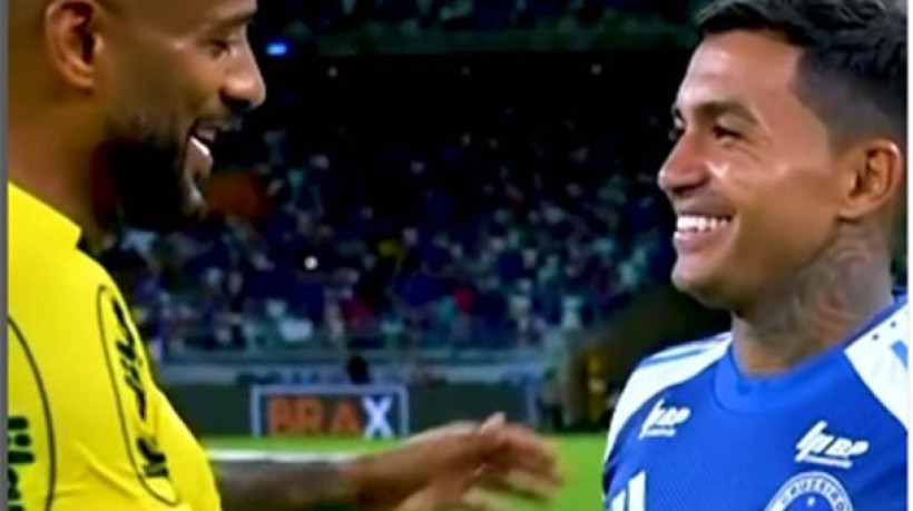 Craques se enfrentaram pela primeira rodada do Campeonato Brasileiro 2025, no Mineirão, que terminou com triunfo celeste por 2 a 1