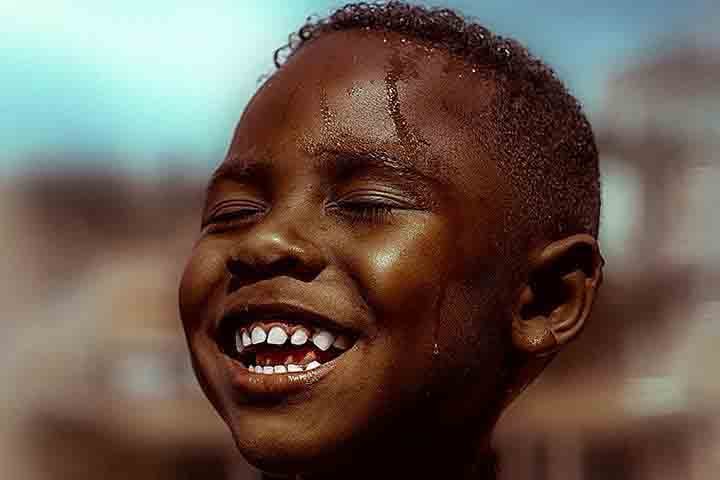 A arte que a mídia ignora está prestes a ganhar as páginas de um livro incrível!
Fotografia autêntica da vida favelada.