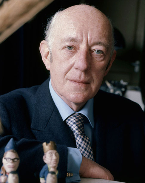 Há 111 anos  no dia 2 de abril nascia o ator britânico Alec Guinness. Ele se tornou um dos maiores de Hollywood.   Ganhou o Oscar de 
Melhor Ator em 1958 pela atuação em 