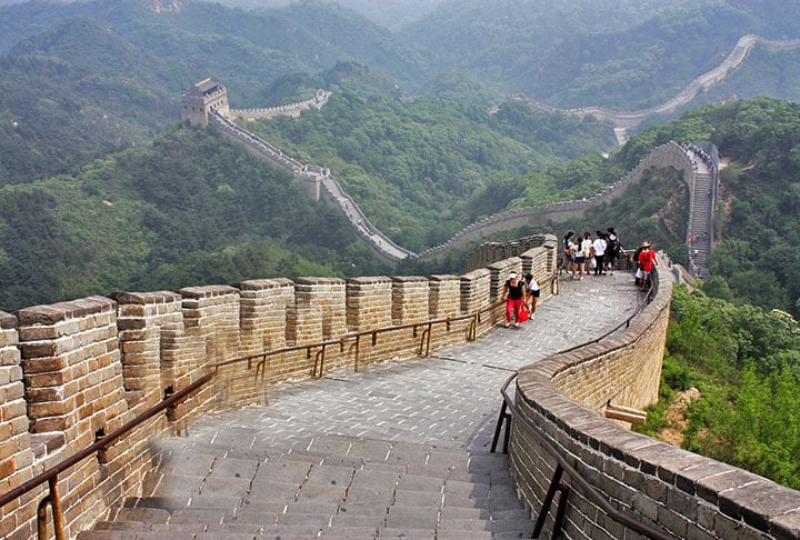 Veja agora outras muralhas incríveis que, ao longo da história, cumpriram sua função de defesa e hoje são importantes pontos turísticos e referências culturais em seus países. 