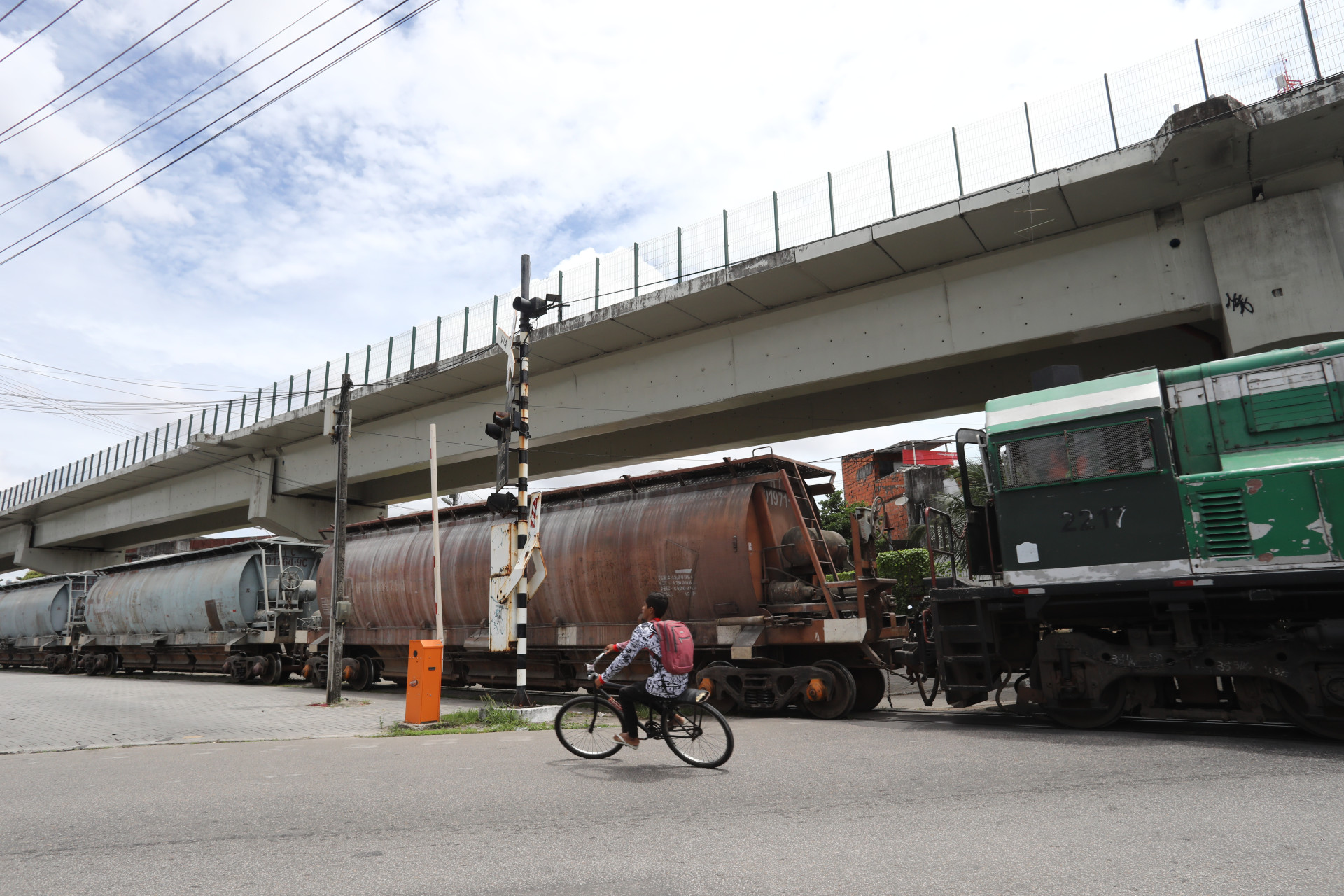 ￼O TRECHO conta com quatro cancelas, duas já foram desativadas há tempo (Foto: FÁBIO LIMA)