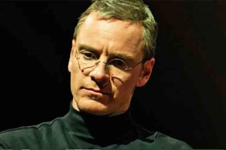 'Steve Jobs' contou a história do cofundador da Apple, interpretado por Fassbender. Sua performance foi tão impressionante que rendeu mais uma indicação ao Oscar, consolidando-o como um dos grandes atores de sua geração.