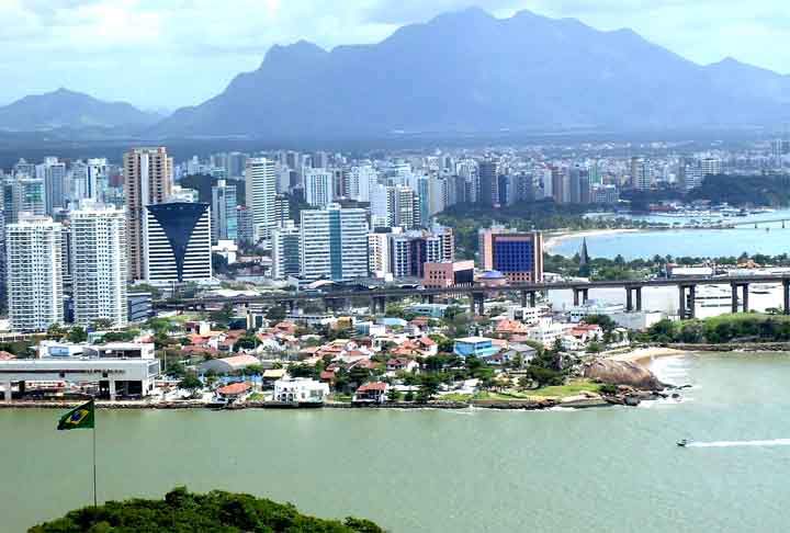 Vitória- Quem nasce na capital do Espírito Santo é Capixaba. A cidade, fundada em 08/09/1551, tem cerca de 322 mil habitantes.