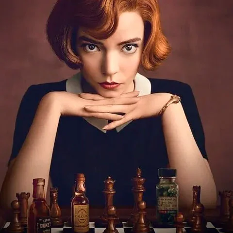 Em 2020, Taylor-Joy protagonizou a minissérie da Netflix, O Gambito da Rainha, que foi um sucesso mundial.