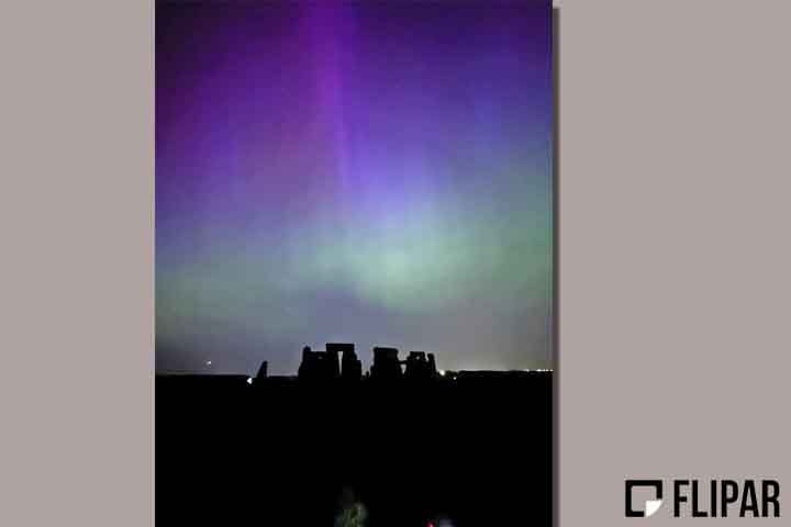 Stonehenge é feito de dois tipos de pedra. Entre elas, estão as sarsen maiores e as pedras azuis menores que formam dois círculos concêntricos. 