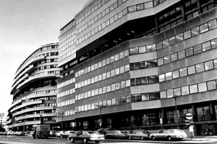 O caso ficou conhecido como Watergate, nome do edifício em que ocorreu o crime. O escritório do Partido Democrata estava localizado no sexto andar do prédio, na capital americana.

