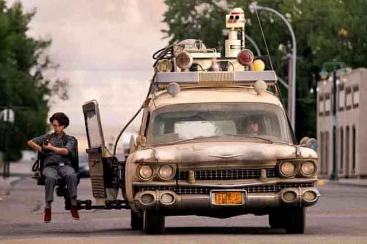 A trilha sonora do filme foi composta por Elmer Bernstein. Participaram dos arranjos Peter Bernstein, David Spear e Patrick Russ. 