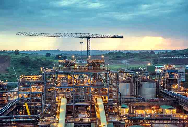 Ela fica a céu aberto e subterrânea, combinada na província de Haut-Uélé, no nordeste da República Democrática do Congo. Por área, é uma das maiores da África e recebeu o nome do vizinho Rio Kibali. Tem produção de ouro de 23 toneladas.