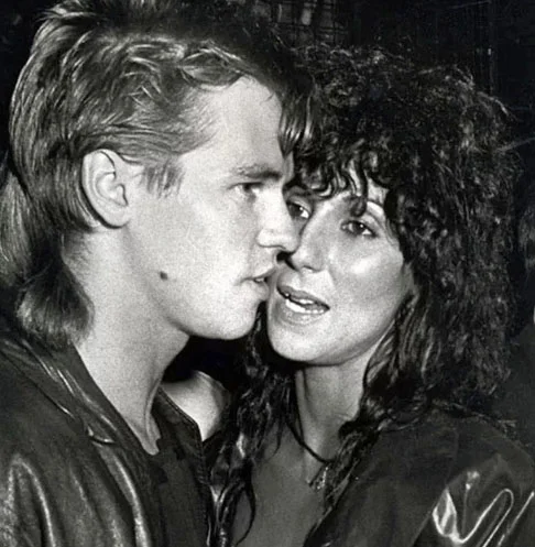 Só para citar alguns exemplos, Val Kilmer teve casos amorosos com a cantora Cher, a modelo Cindy Crawford e as atrizes Angelina Jolie e Drew Barrymore.